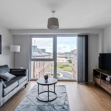 Spacious 1 Bedroom Apartment In A Converted Mill 리즈 외부 사진
